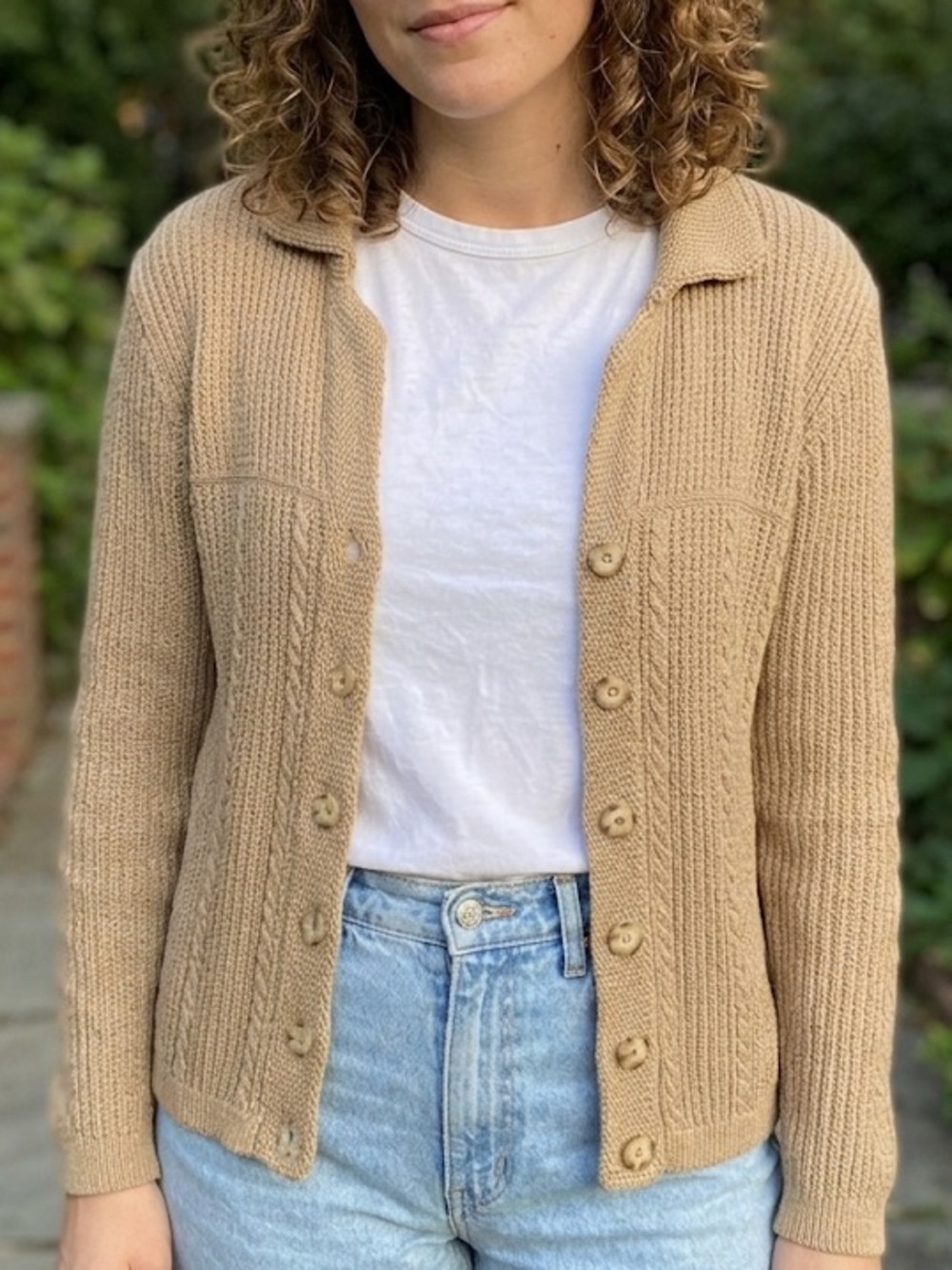 (VTG) LIZ CLAIRBORNE- 100% Cotton. Golden Tan Cardigan